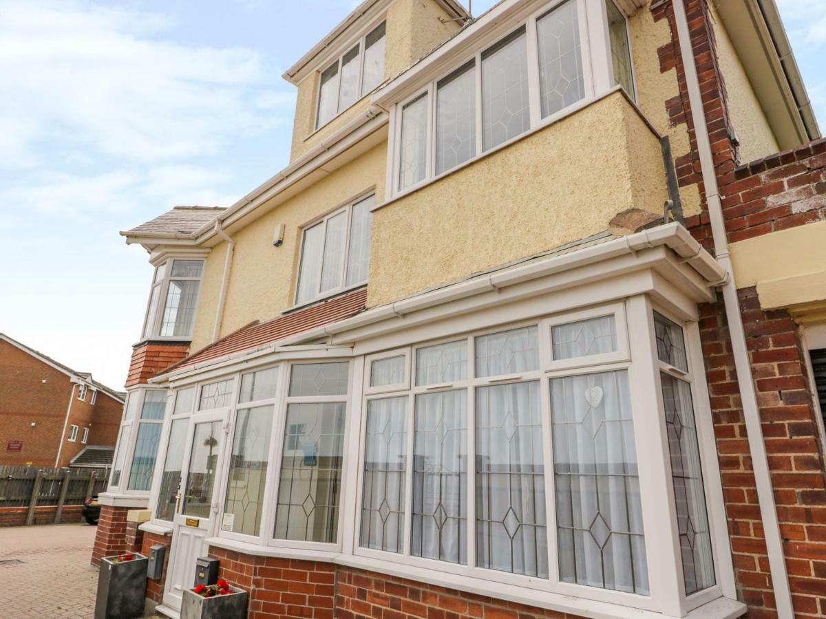 The Gansey Girl Apartment Bridlington Exterior photo